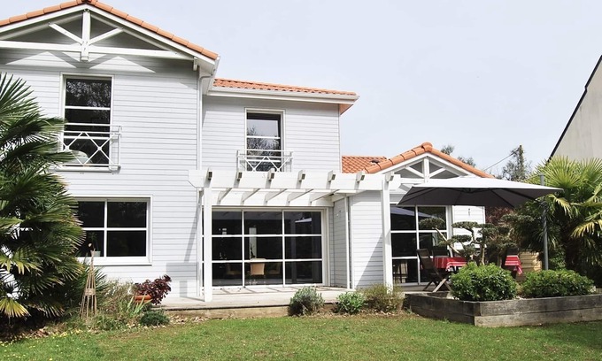 Saint-Marc-sur-Mer Villa | Villa