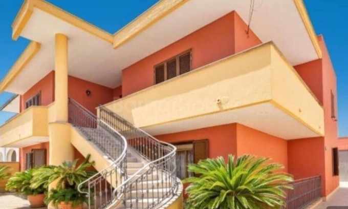 Vignacastrisi Villa | Villa Francesca, beautiful villa a step away from castro