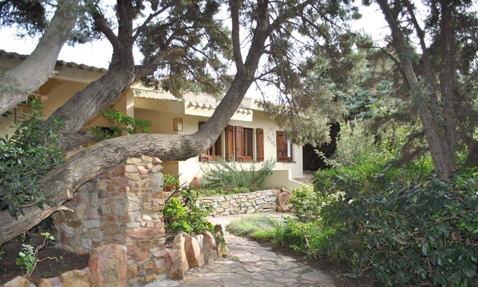 Notteri Villa | VILLA GINEPRO 1 - VILLASIMIUS - VILLA WITH BIG GARDEN 300 METERS FROM THE SEA