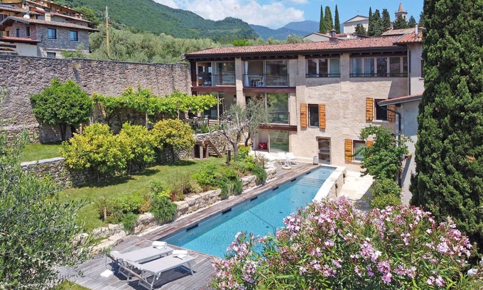 Cecina Villa | Villa Glam