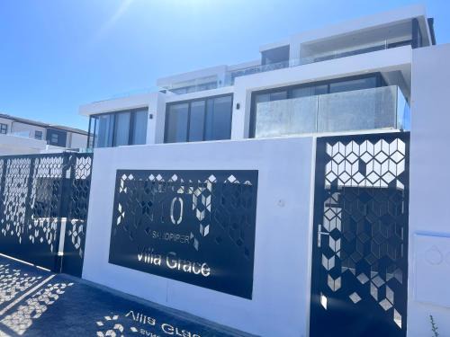 Big Bay Apartment | Villa Grace