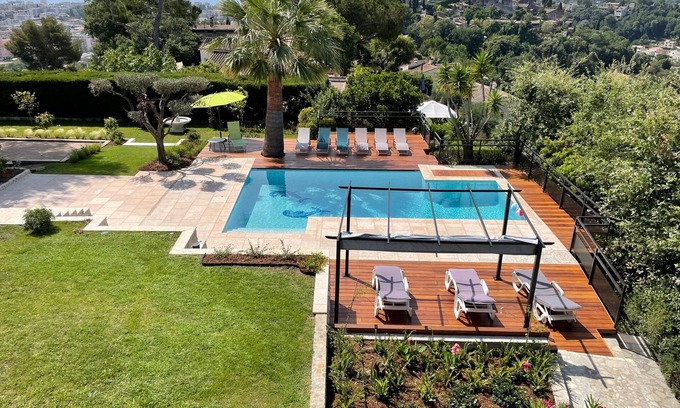 Cagnes-sur-Mer House | Villa GRIMALDI with swimming pool, sea and mountain views