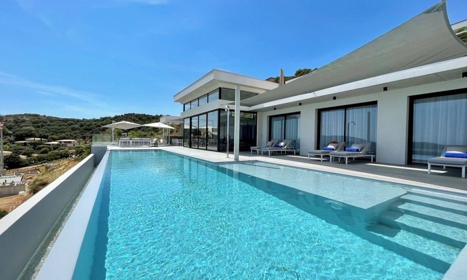Porto-Vecchio Villa | Villa Gustavia by Miani Group