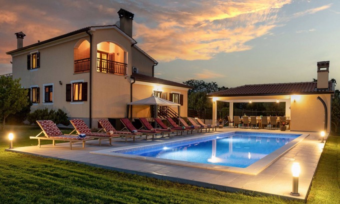 Pican House | Villa Helena by Interhome