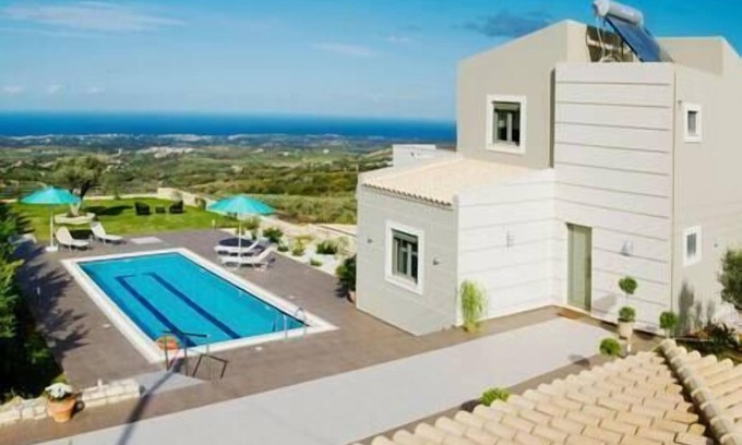 Skouloufia Villa | Villa Horizon: Privacy, Scenic Views & Exterior