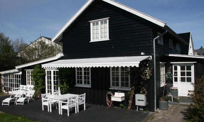 Humlebaek Bed & Breakfast | Villa Humlebæk B&B