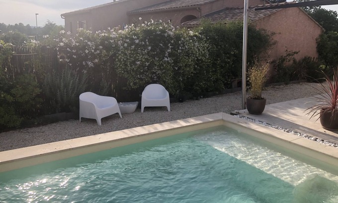 Cabrieres Villa | Villa in charming little village near Nîmes