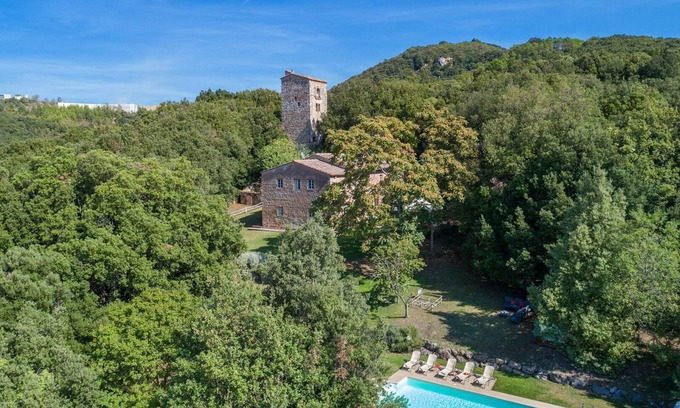 Gambassi Terme Villa | Villa in Gambassi Terme with 8 bedrooms sleeps 14