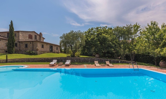 Monsummano Terme Villa | Villa in Monsummano Terme with 4 bedrooms sleeps 8