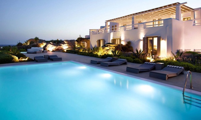 Paraga Villa | Villa in Paraga with 8 bedrooms sleeps 16