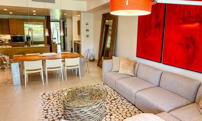 Herreras Apartment | Villa in Red - Three Bedroom Apartment, Sleeps 8