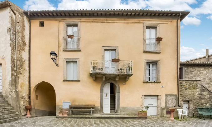 Castiglione in Teverina Villa | Villa in Rome with Pool & Tiber Valley Views