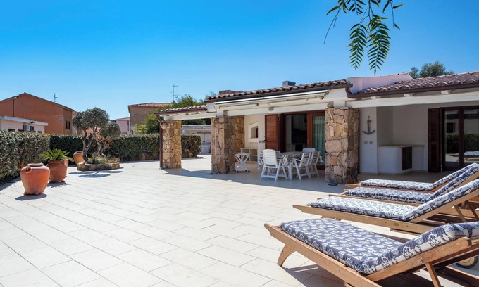 Porto San Paolo Villa | Villa Isabella with Garden & Terraces