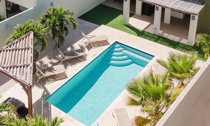 Bubali Villa | Villa “Island time” Private Pool and walk to the beach !