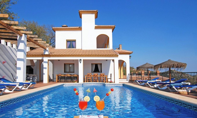 Comares Villa | Villa José 2, 12 Pers, Heated Pool, Wifi, A/C, Petfriendly, sea view