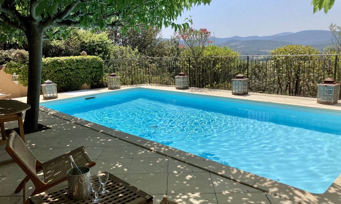 Les Arcs-sur-Argens Villa | Villa la Favorite private breathtaking view