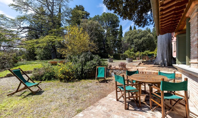 Montespertoli House | Villa 'La Limonaia' with Shared Pool, Private Terrace & Wi-Fi