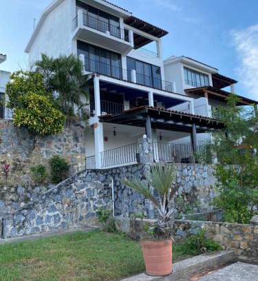 Ixtapa House | Villa La Loma