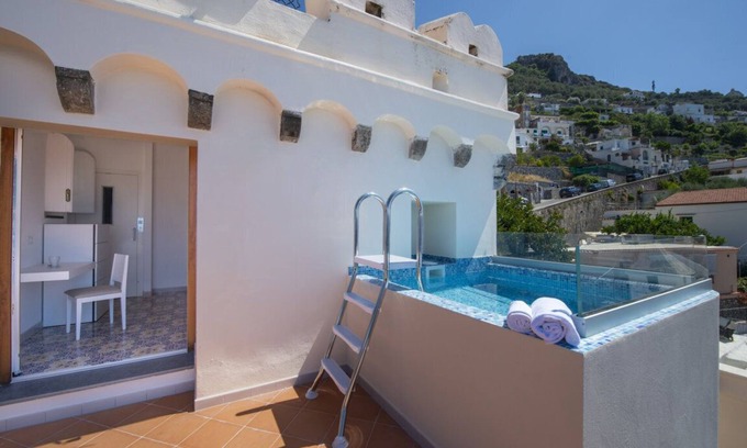 Praiano Villa | Villa La torretta with Pool and lift