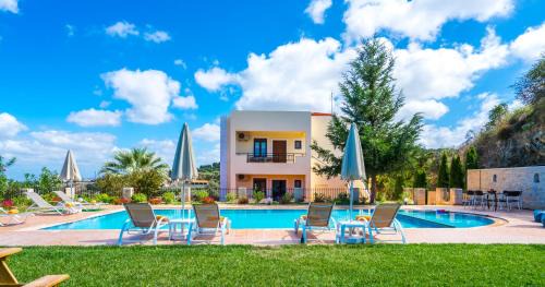 Kirianna Villa | Villa Laga with Pool, 300m to Taverns, Childrens Area, BBQ!