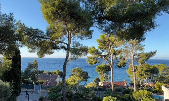 Saint-Mandrier-sur-Mer Villa | Villa Les Jasmin