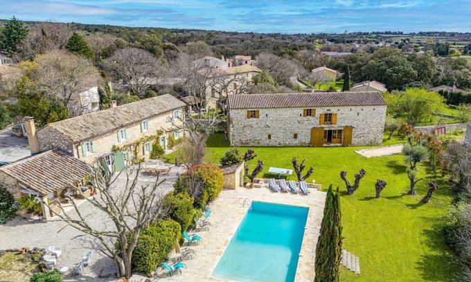 Aubussargues Villa | Villa Le Vieux Mas by Villa Plus