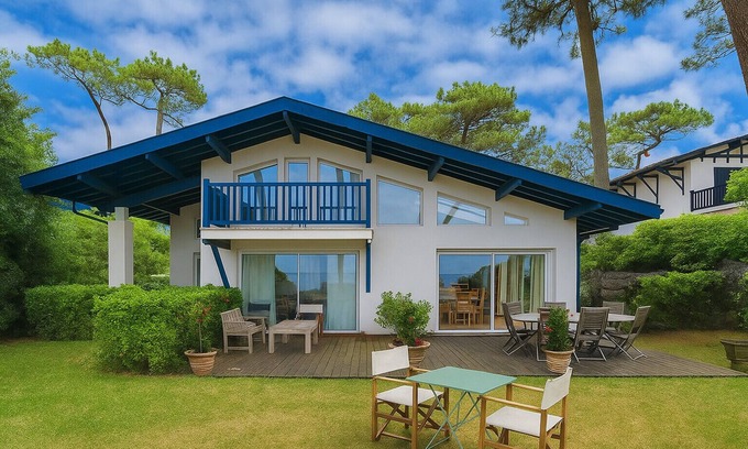 Pyla-sur-Mer Villa | Villa Les 3 Arbres – Sea View and Authentic Charm in Pyla-sur-Mer