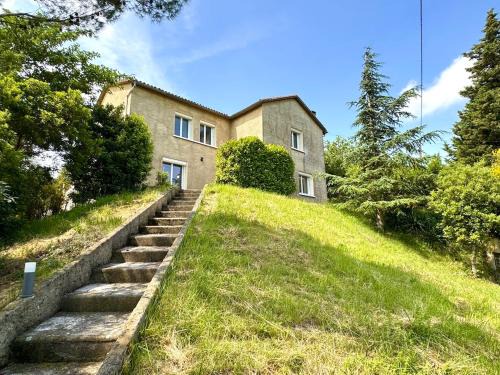 Castelnaudary House | Villa Les Lilas - Spacieuse et lumineuse, jardin