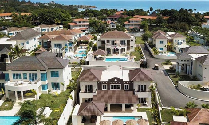 Los Brazos Villa | Villa Life in DR - Luxury Vacation Vibes for All Ages!