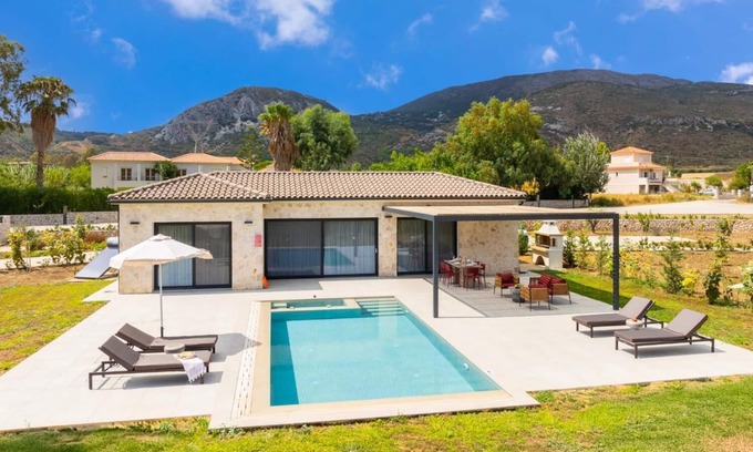 Kateleios Villa | Villa Lilia - Two Bedroom Villa, Sleeps 4