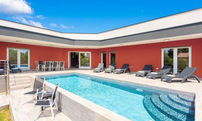 Krnica Villa | Villa LM - Four Bedroom Villa, Sleeps 9