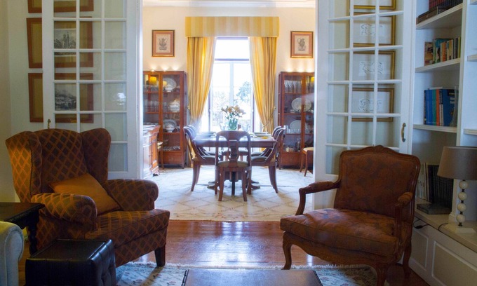 Estoril House | Villa located in Estoril, 2 minutes from Poça Beach, for 6 people!