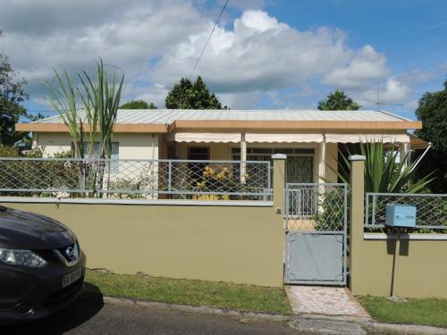 Lamentin Villa | Villa Loka