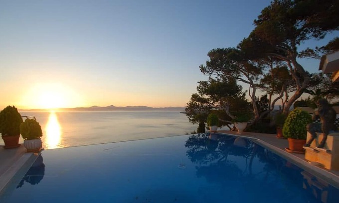 Badia Gran Villa | Villa 'Los Cipreses en Bahía Grande' with Sea View, Pool, 2 Terraces & Wi-Fi