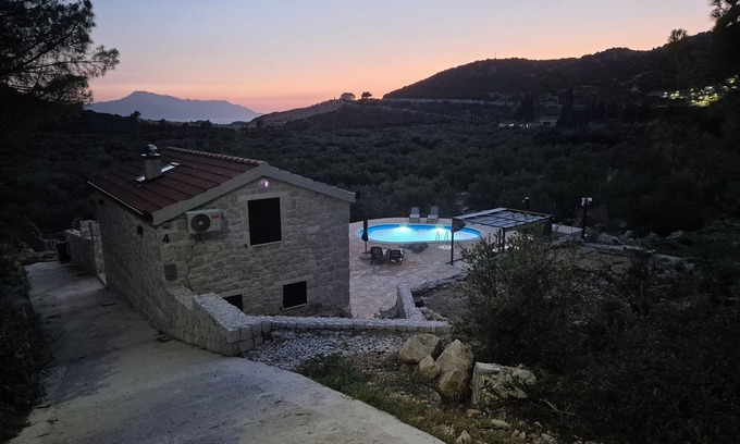 Ploce Villa | Villa Lucija, family house for rest and enjoyment in a beautiful environment