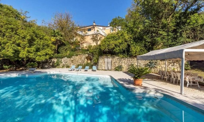 Arcugnano House | Villa Magnolia Deluxe, con Piscina e Ampio Terrazzo. Venezia, Verona, Vicenza