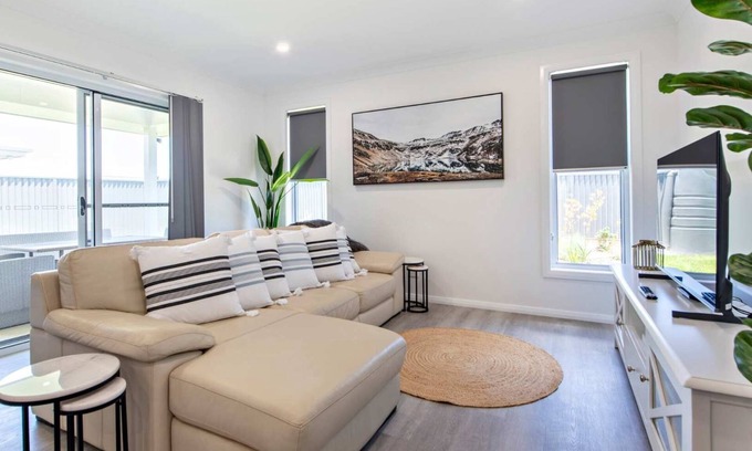 Dubbo House | Villa Magnolia Summar