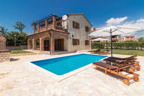 Butkovici Villa | Villa Maja in Central Istria for families and kids in a Resort