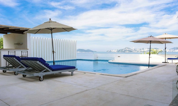 Unta Bruja Villa | Villa Majum: Brisas Guitarron | 5 Bedrooms