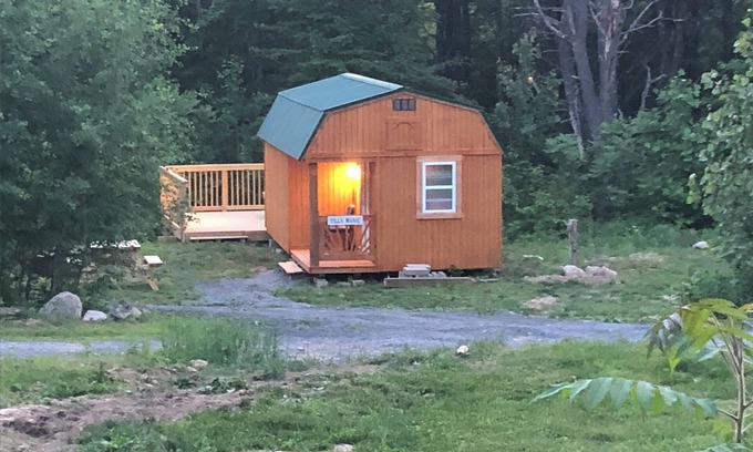 East Durham Cabin | Villa Marie Tiny Cabin in the Mountains. AC. . Pool. Dog Friendly