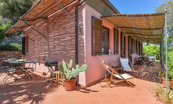 Marciana Villa | Villa 'Martini' with Sea View, Private Terrace and Wi-Fi