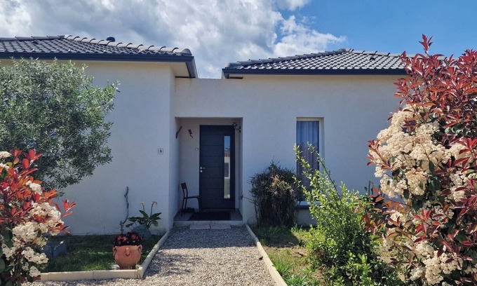 Santa-Lucia-di-Moriani House | Villa Moderne Avec Jardin à 300 m du Bord de mer