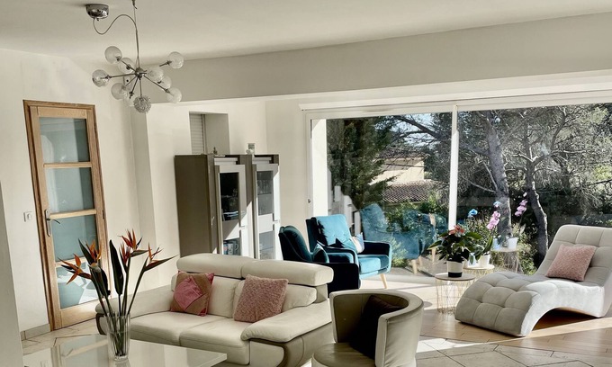 Frejus Plage Villa | Villa near the sea, Promo