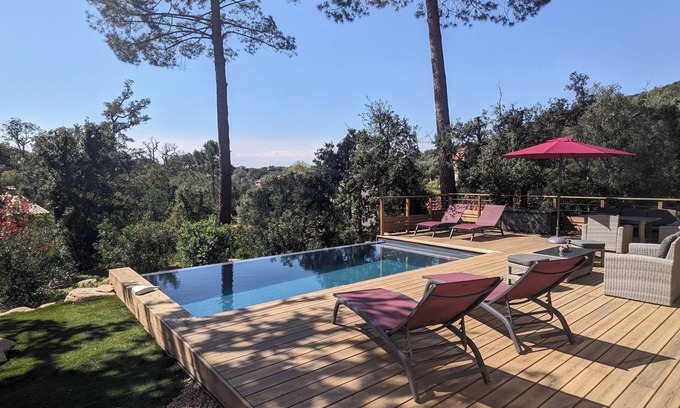 San-Gavino-di-Carbini Villa | Villa Neuve Indépendante Avec sa Piscine Chauffée Privée