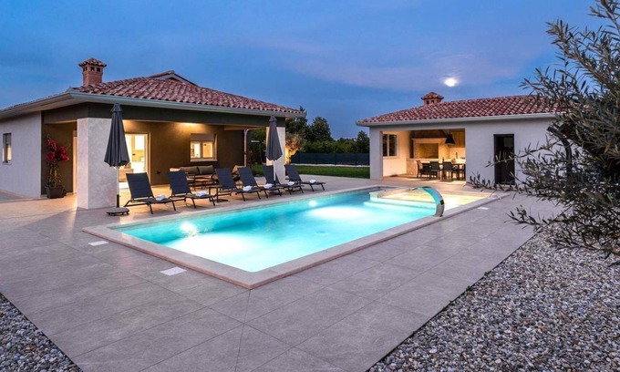 Marceljani House | Villa Nia with swimming pool, Labin