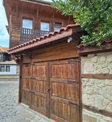 Nessebar Old Town House | Villa Nikoli