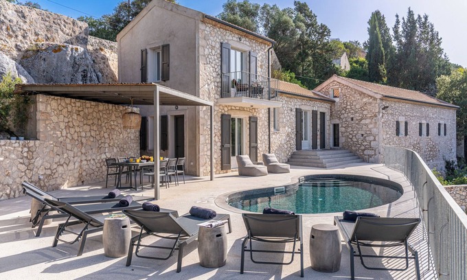 Fiskardo House | Villa Nónna, 18th century house renovated in 2023