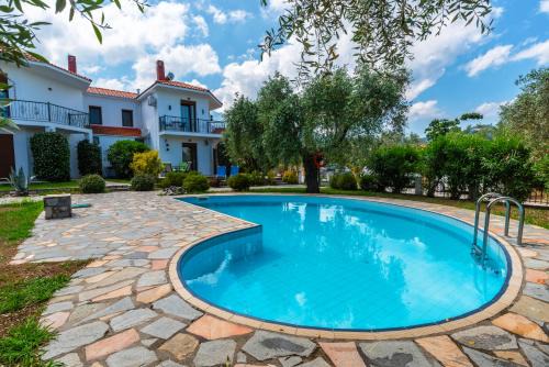 Chrisi Akti Villa | Villa Nostalgia