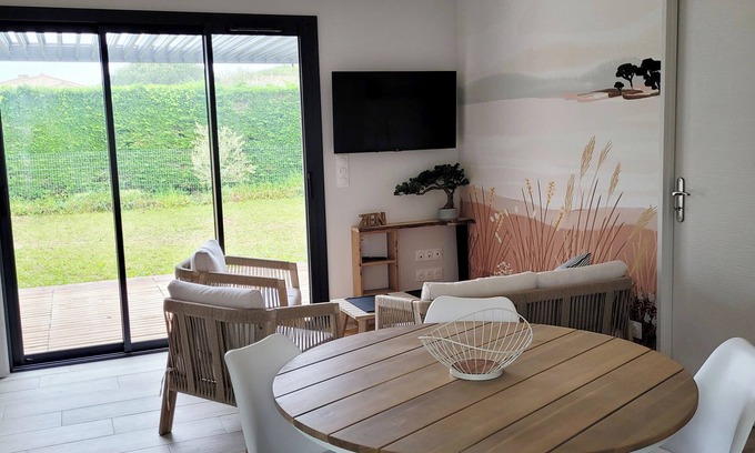 La Bree-les-Bains House | Villa ØBRÉA - F3 new with all comforts + garden, close to beach and market