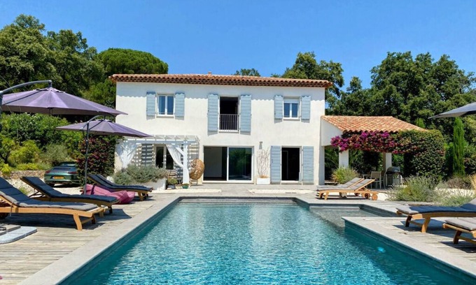 Preconil House | Villa Oliandre Modern retreat